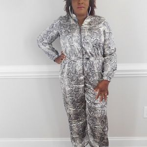 ❤️ SALE Snake skin print jumpsuit